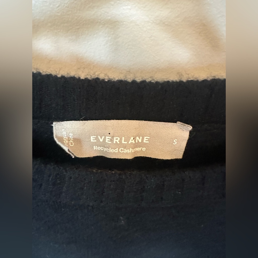 Everlane The Boxy crew in cashmere - Picture 5 of 7